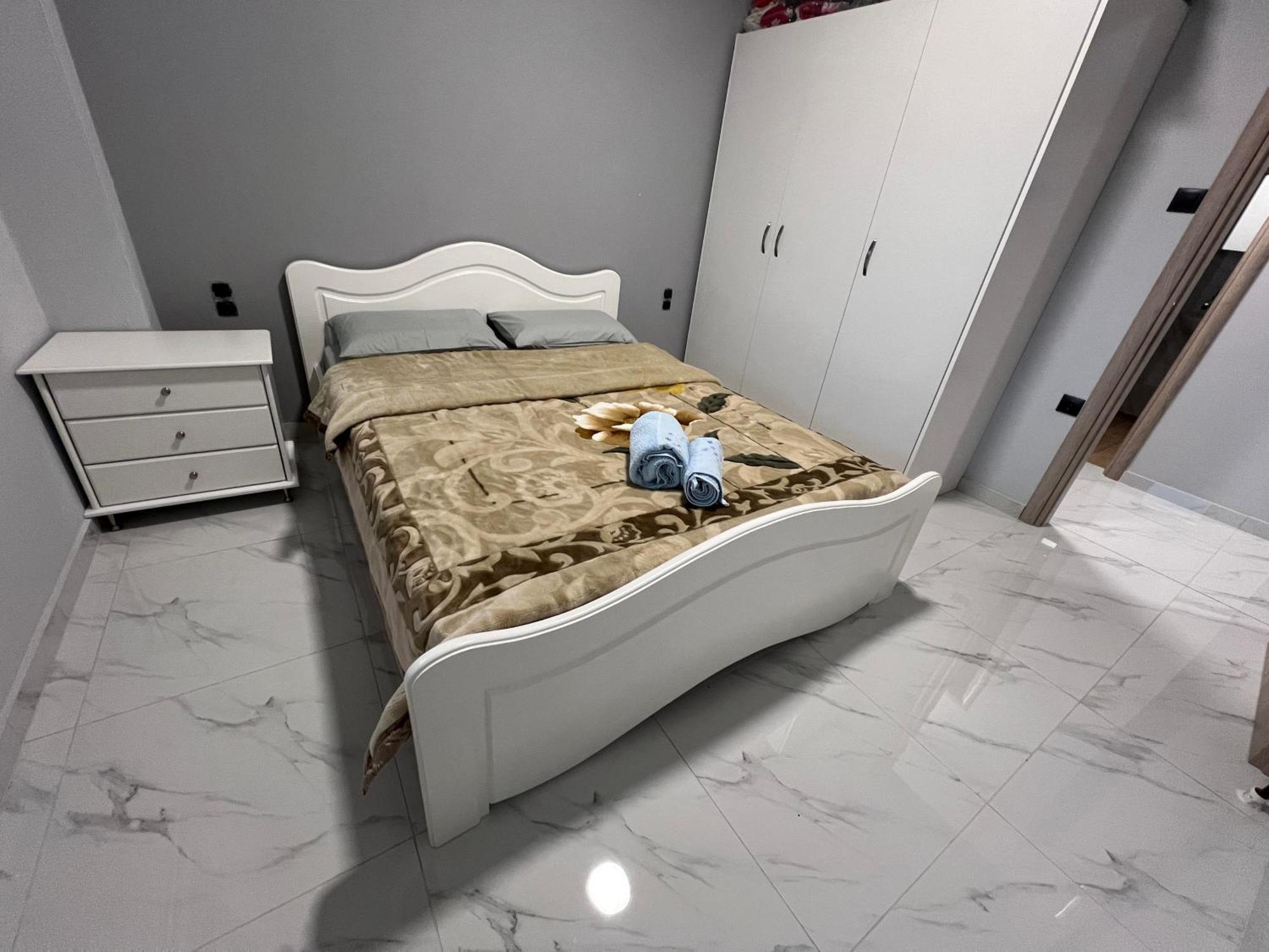 Apartments Коринос Екстериор снимка